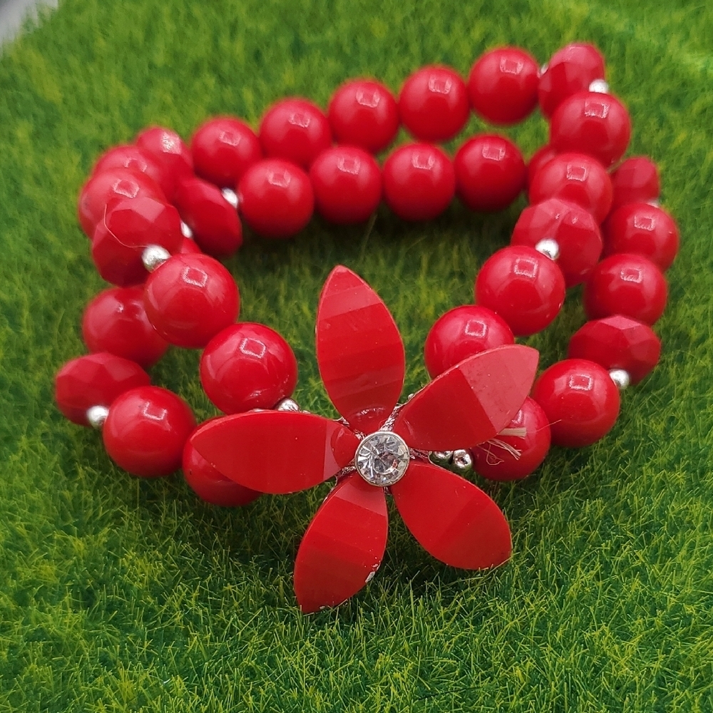 Red Floral‎  Poinsetta Flower Beaded Bracelet B3410